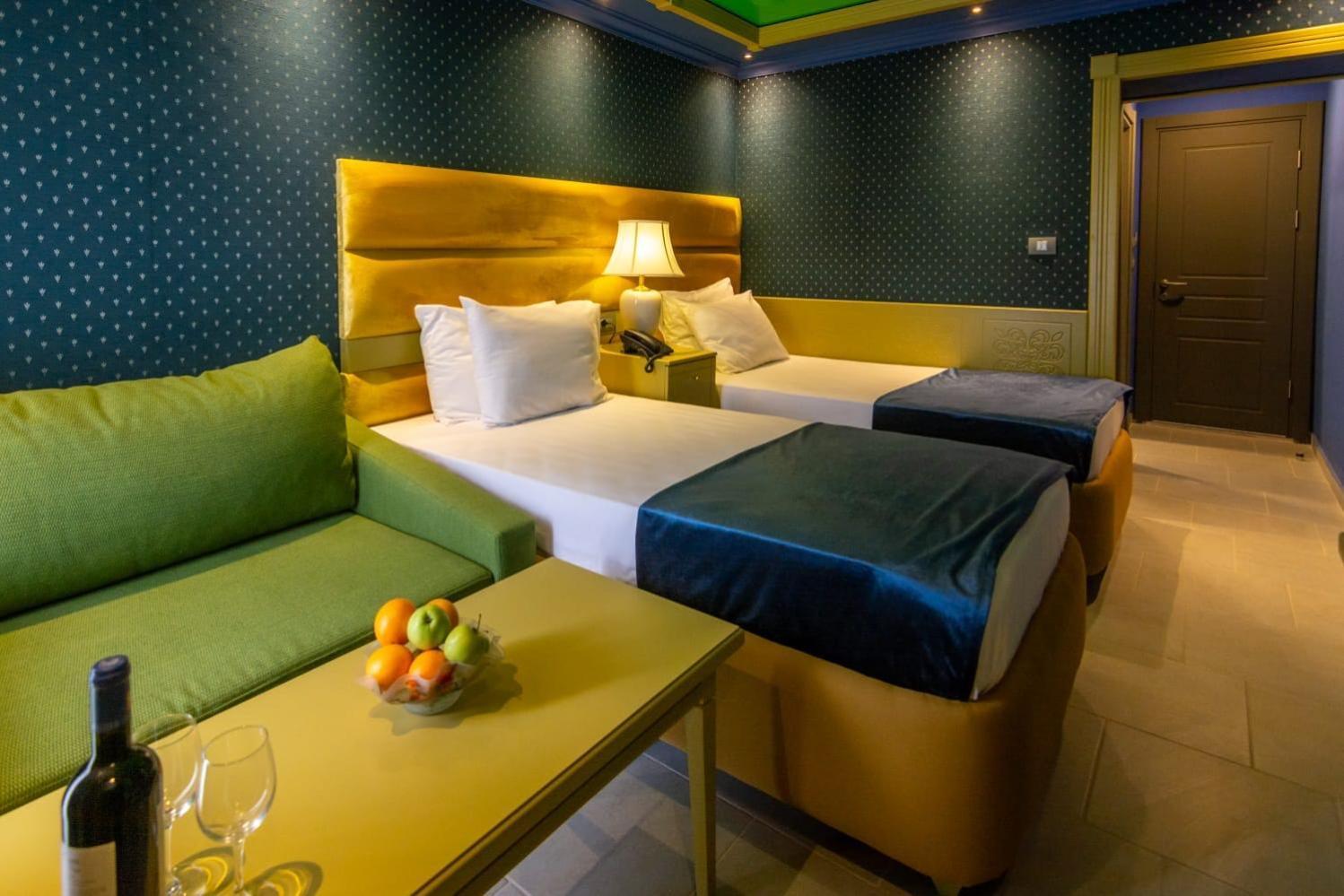 Hotel Craiova By Phoenicia Blue View أوليمبْ المظهر الخارجي الصورة