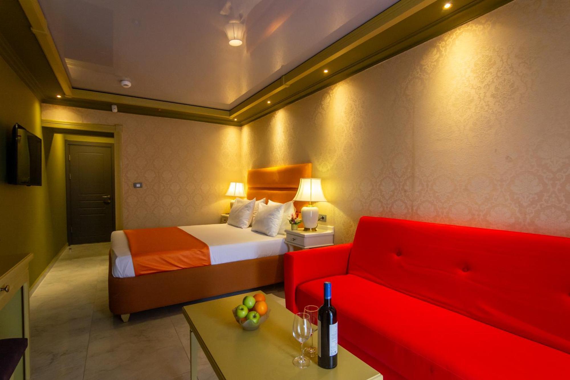 Hotel Craiova By Phoenicia Blue View أوليمبْ المظهر الخارجي الصورة